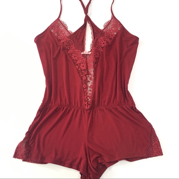 VS Crochet Supersoft Smooth Plunge Pajama Romper S - Picture 2 of 7